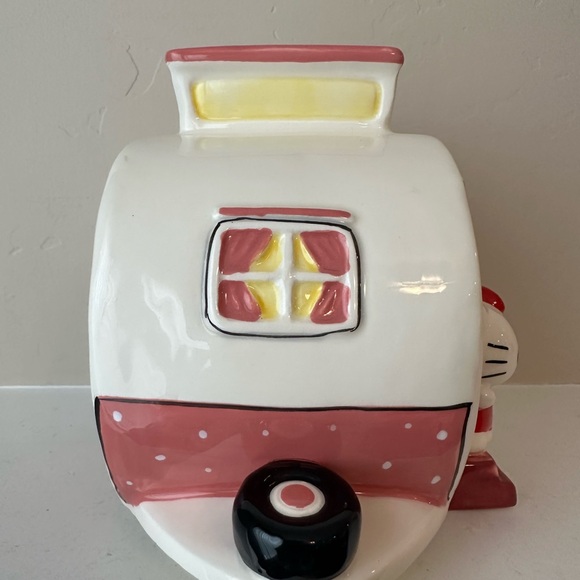 Blue Sky Clay works x Hello Kitty Retro Camper Figurine VHTF SOLD OUT - Picture 5 of 7